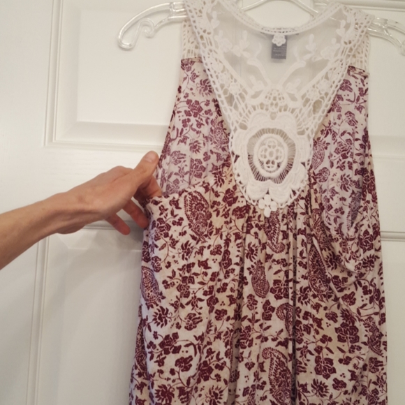 FOREVER 21 PAISLEY PRINT LACE TANK TOP - EUC - Picture 5 of 5